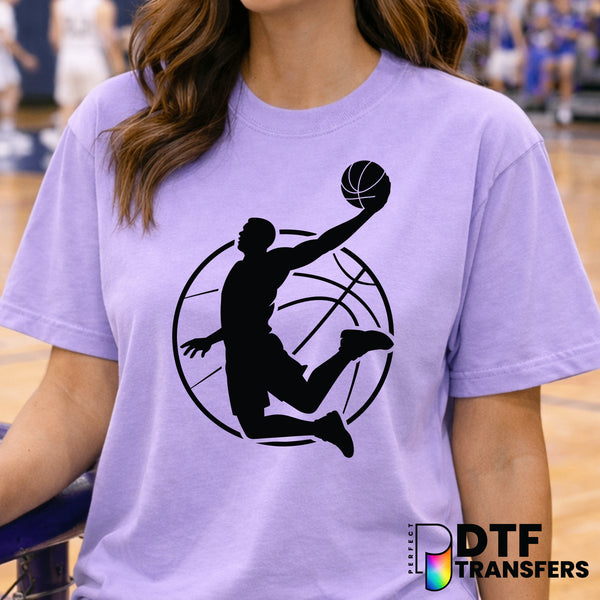 Dunking Basketball Player – Basketball DTF Transfer