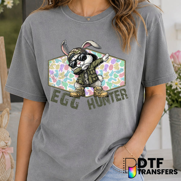 Camo Dabbing Bunny Easter Egg Hunter – Easter DTF Transfer