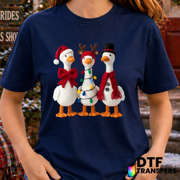 Christmas Goose with Hat and Lights – Christmas DTF Transfer