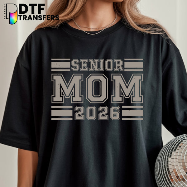 VINTAGE VARSITY SENIOR MOM 2026 – Teacher DTF Transfer