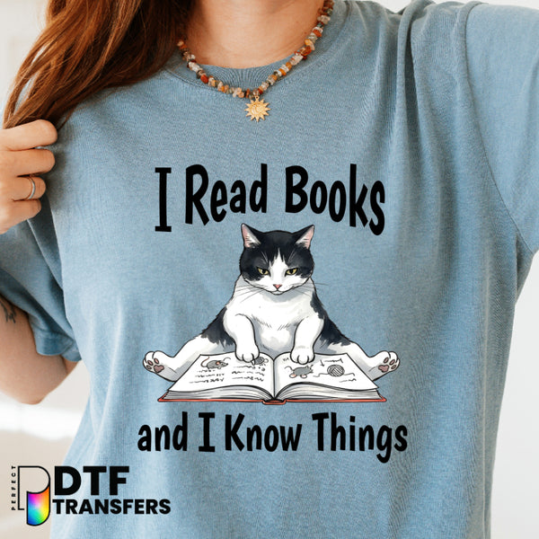 I Read Books and Know Things – Book & Glasses Teacher DTF Transfer