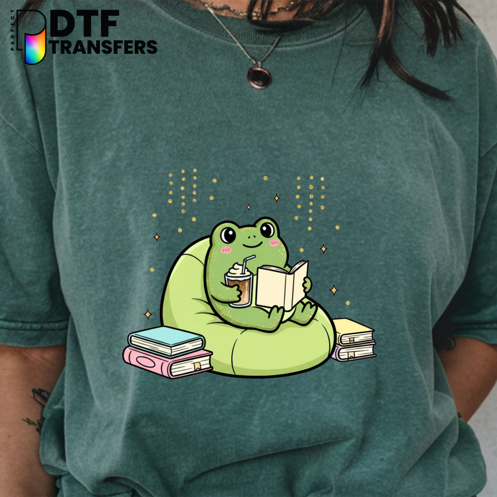Cute Frogs Reading Book Stack – Teacher DTF Transfer