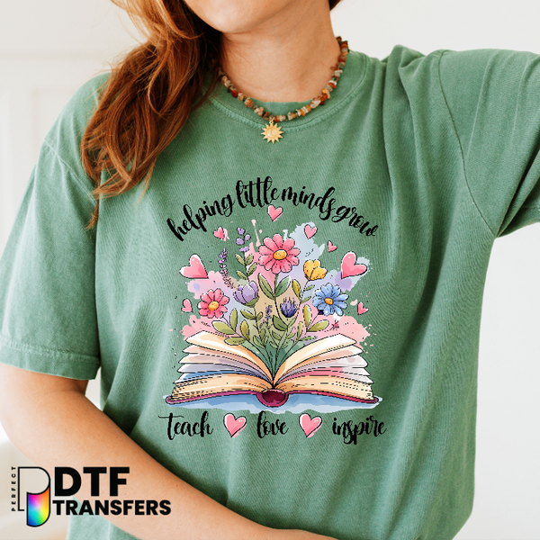 Helping Little Minds Grow – Teacher DTF Transfer