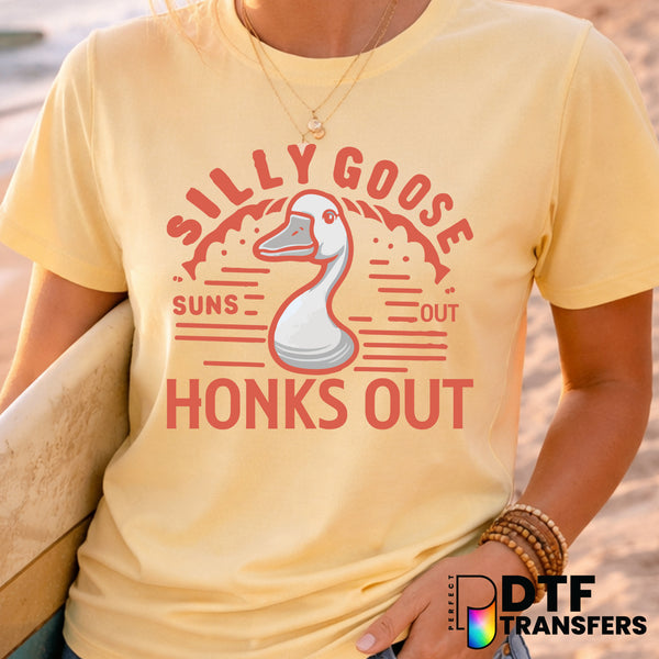 Suns Out Honks Out – Surfing Goose DTF Transfer