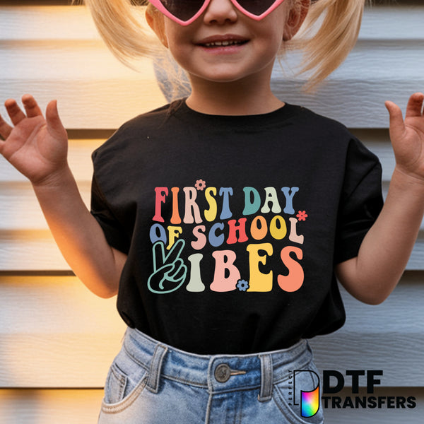 First Day of School Vibes - Welcome Back to School Peace Sign – Teacher DTF Transfer