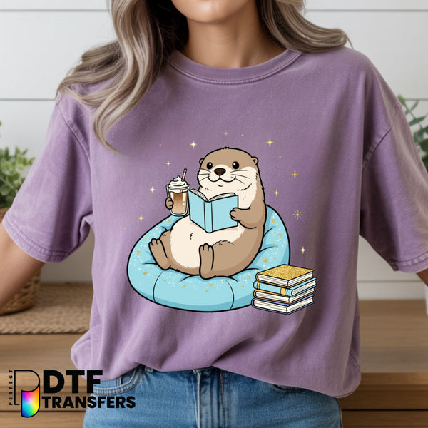 Cute Otter Reading Book – Teacher DTF Transfer