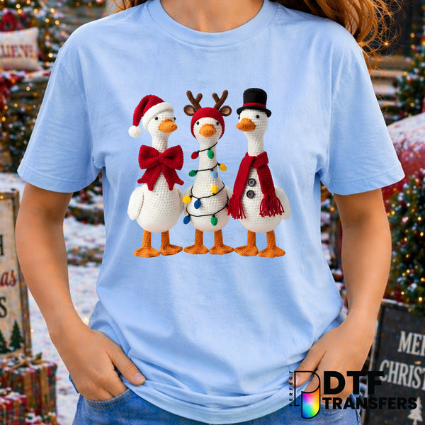 Christmas Goose with Hat and Lights – Christmas DTF Transfer