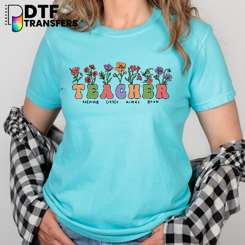 Helping Minds Grow Flowers Teacher – Teacher DTF Transfer